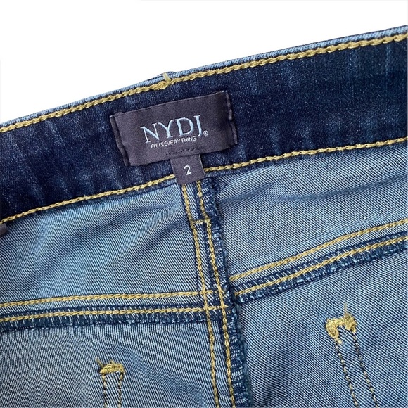 •NYDJ• Denim Cool Embrace Crop Jeans - Picture 6 of 12